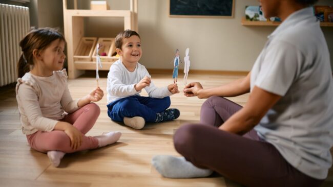 Dlaczego integracja sensoryczna jest kluczowa w żłobku?